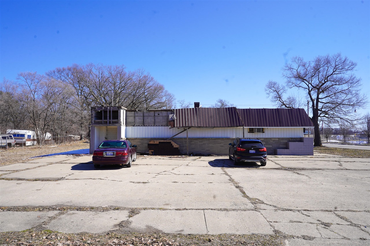 main property photo 8