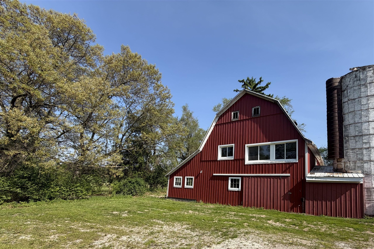 main property photo 47