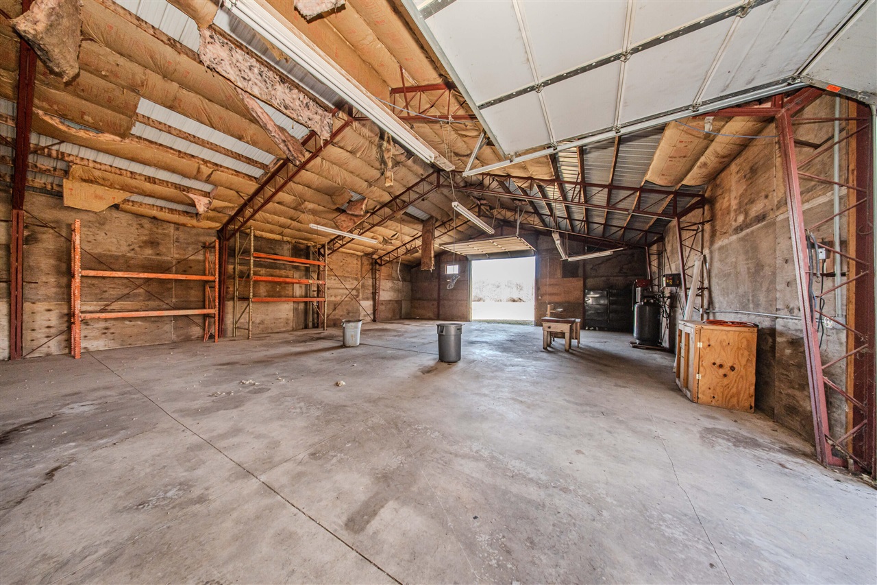 main property photo 59