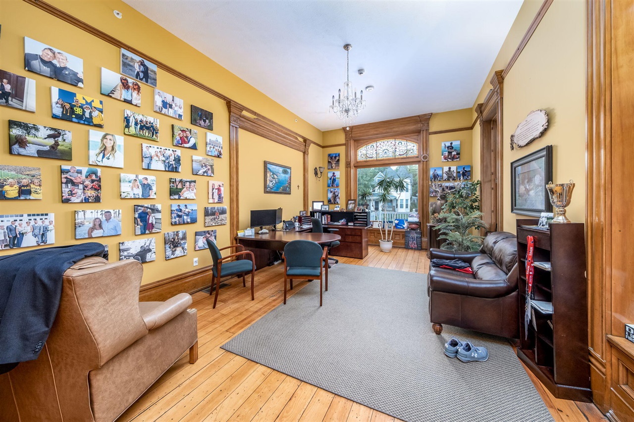 main property photo 12