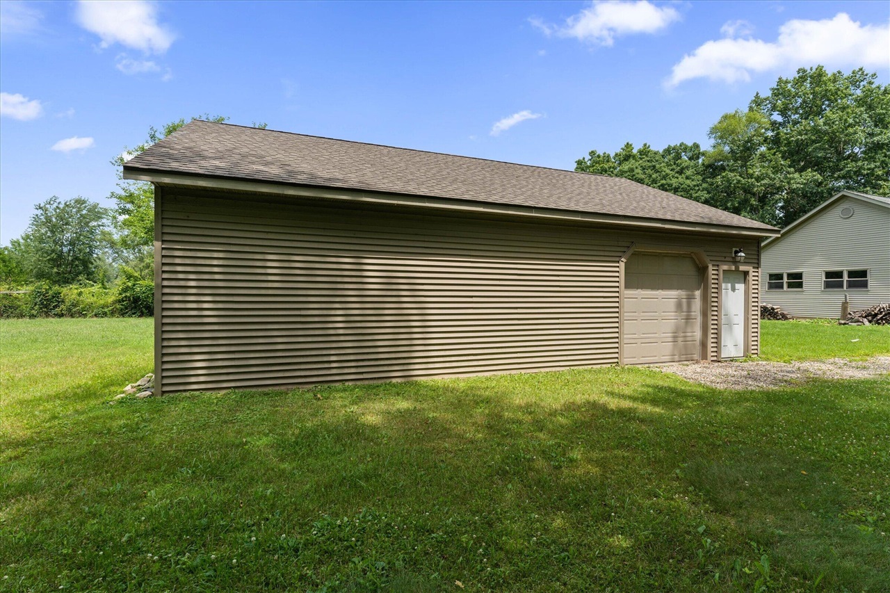 main property photo 60