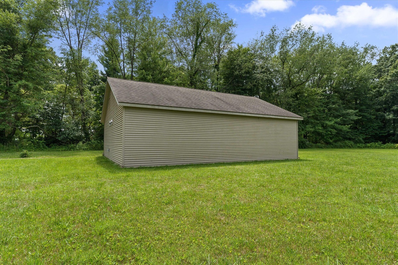 main property photo 64