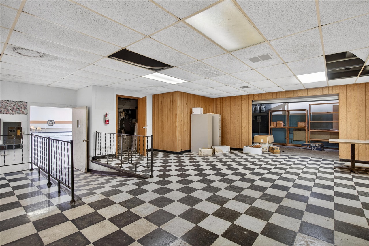main property photo 49
