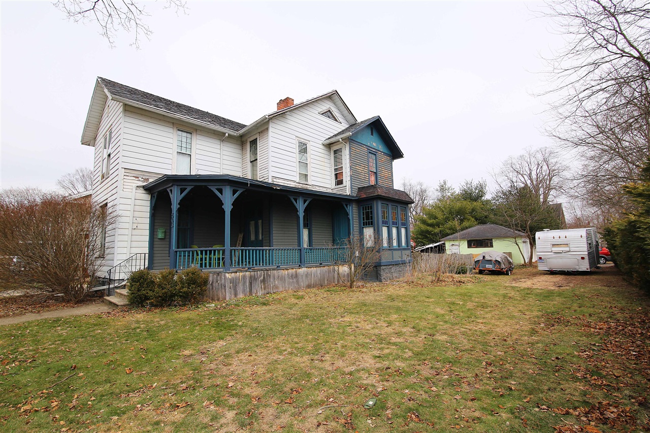 main property photo 45