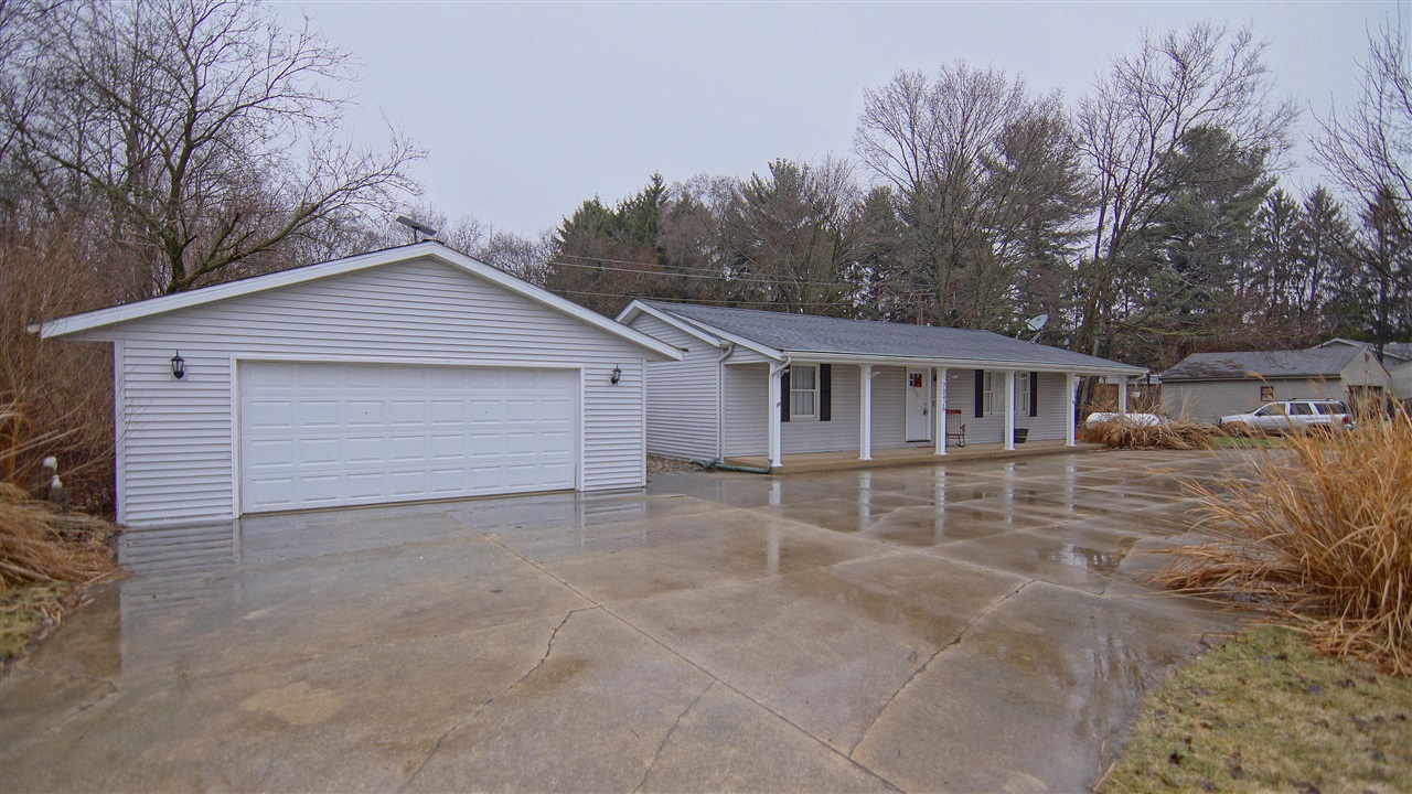 main property photo 22