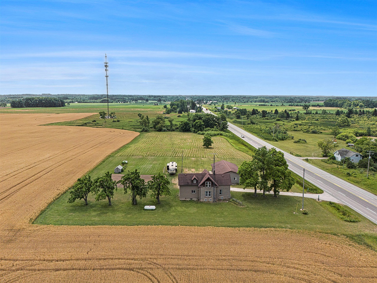 main property photo 26