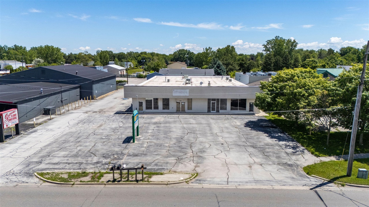 main property photo 17