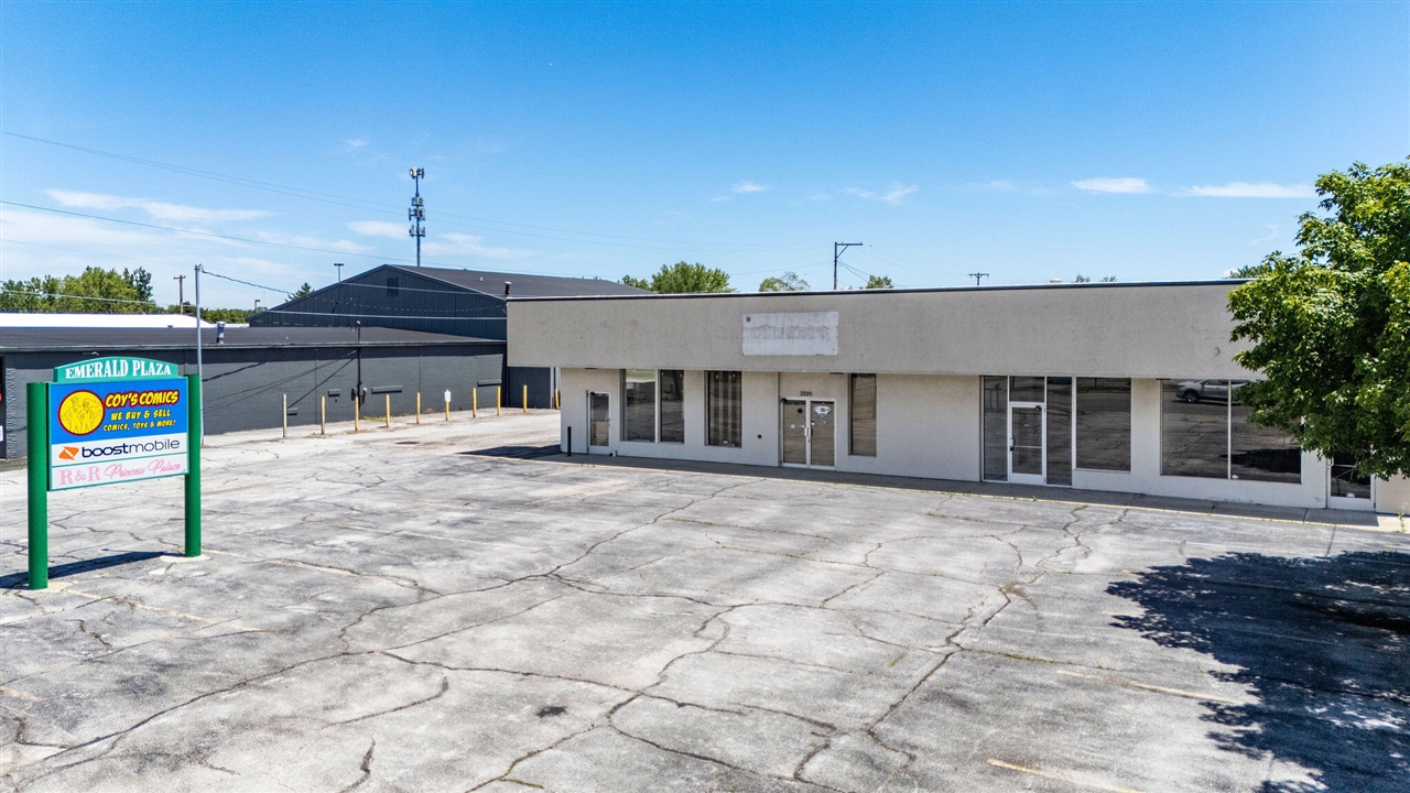 main property photo 37