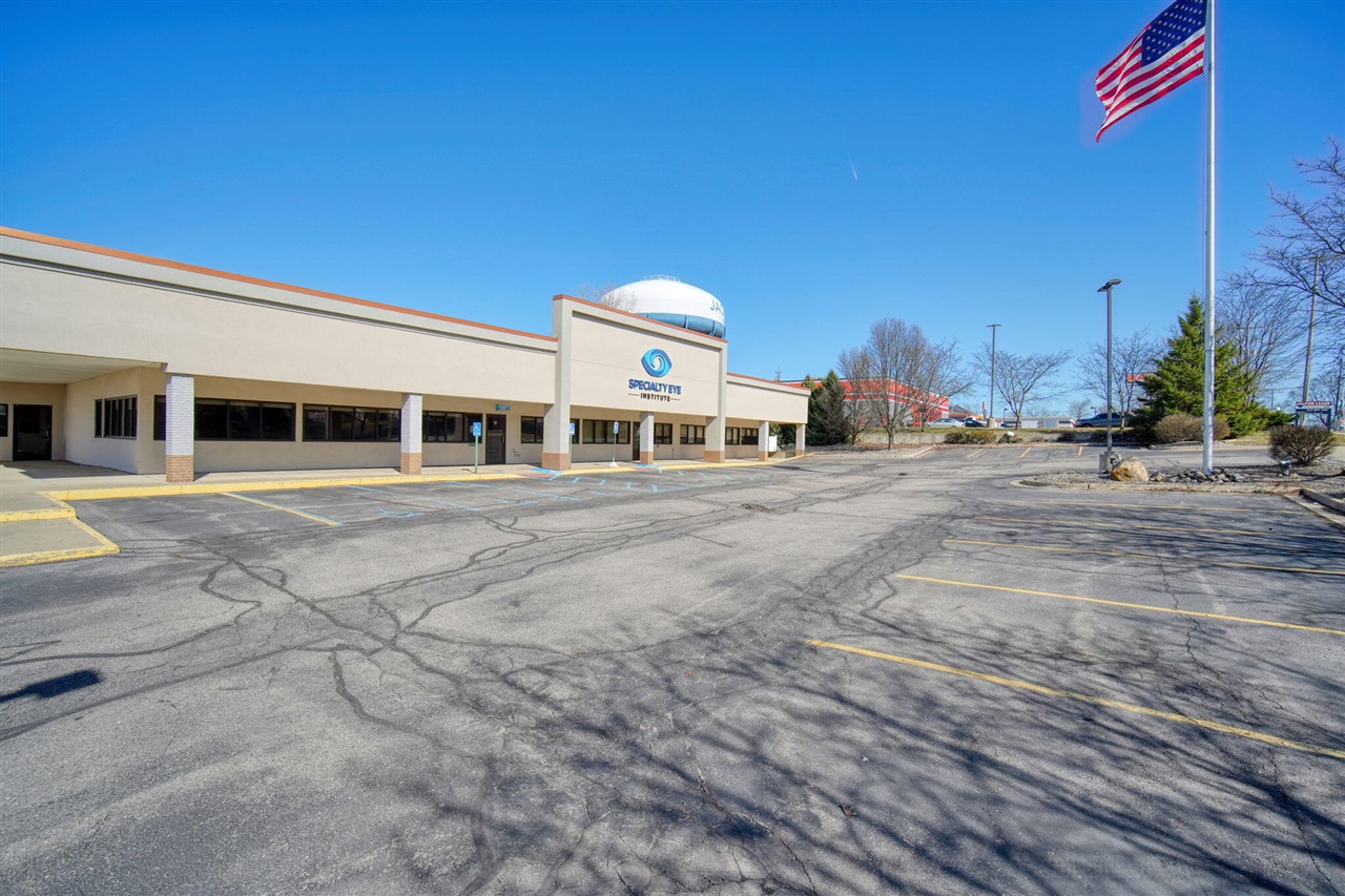 main property photo 34