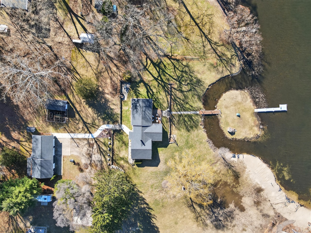 main property photo 50
