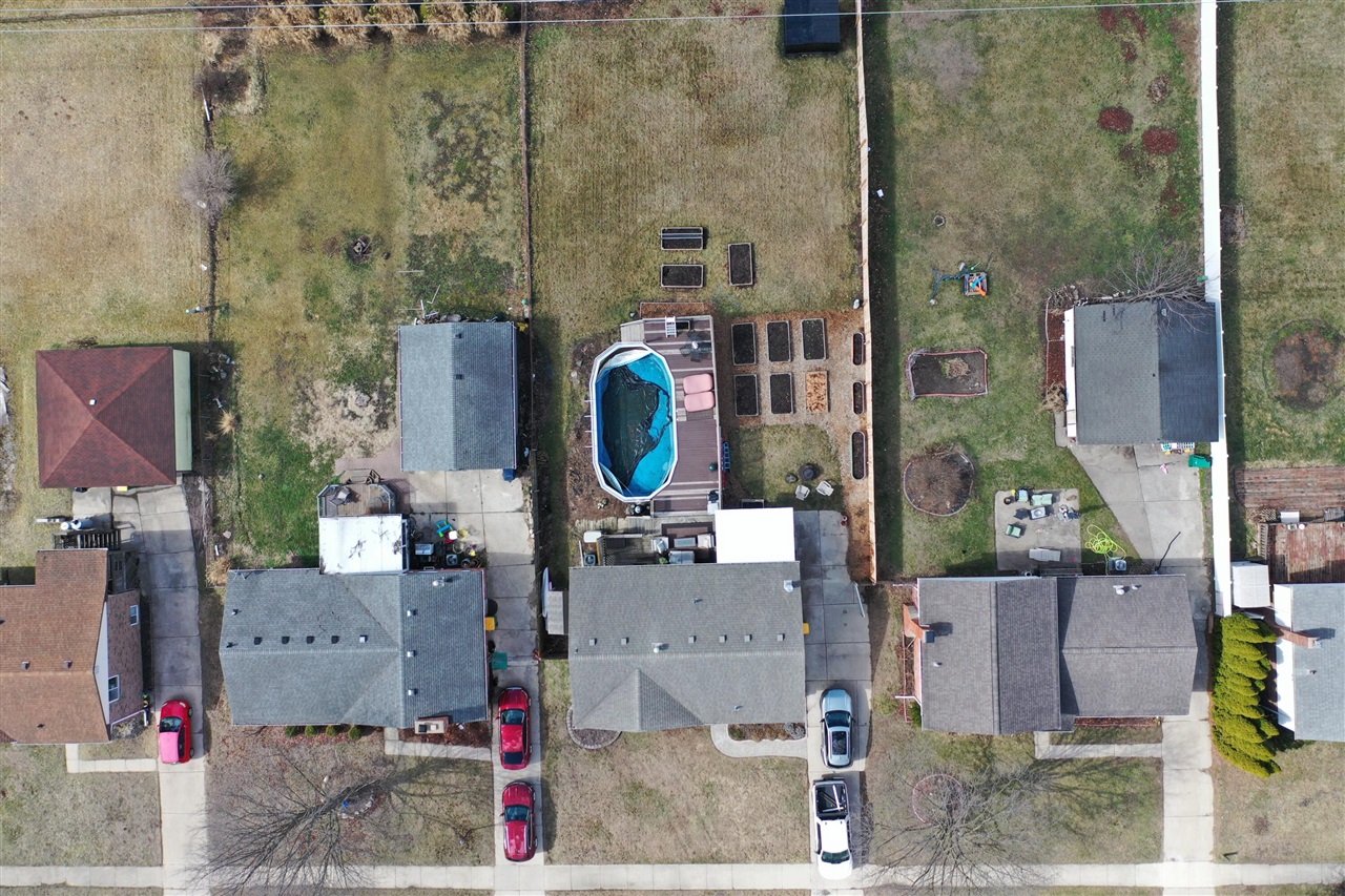 main property photo 47