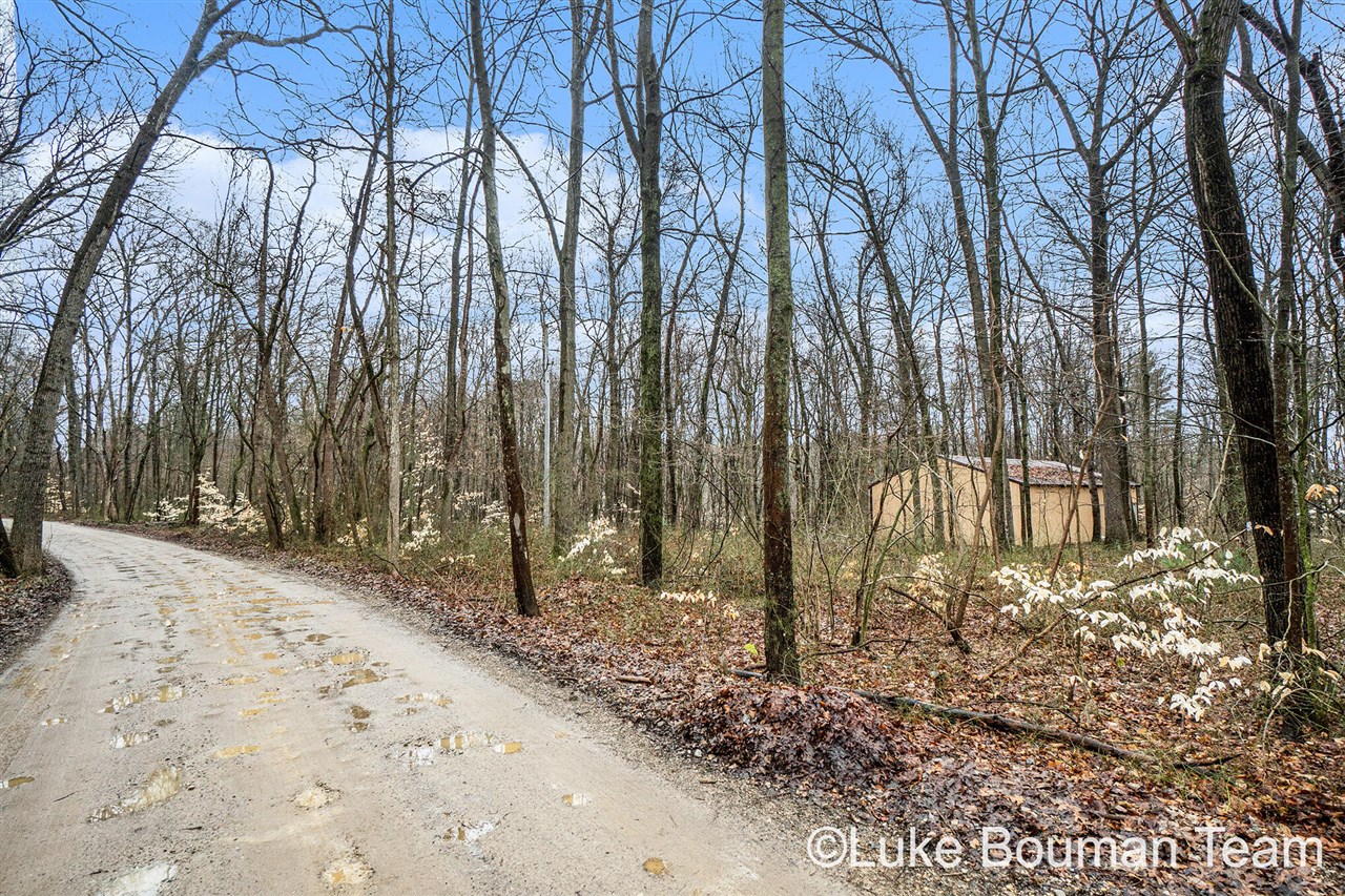 main property photo 13