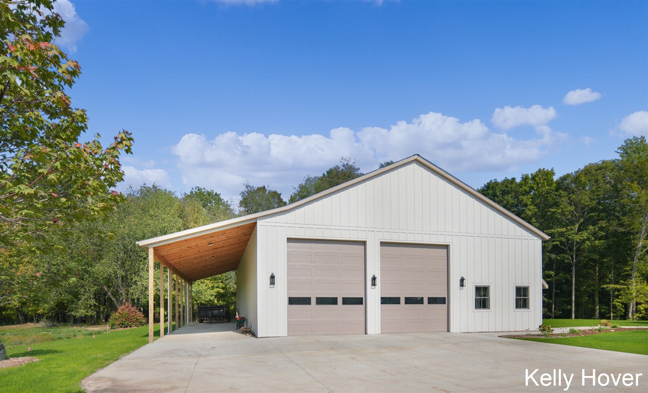 main property photo 67