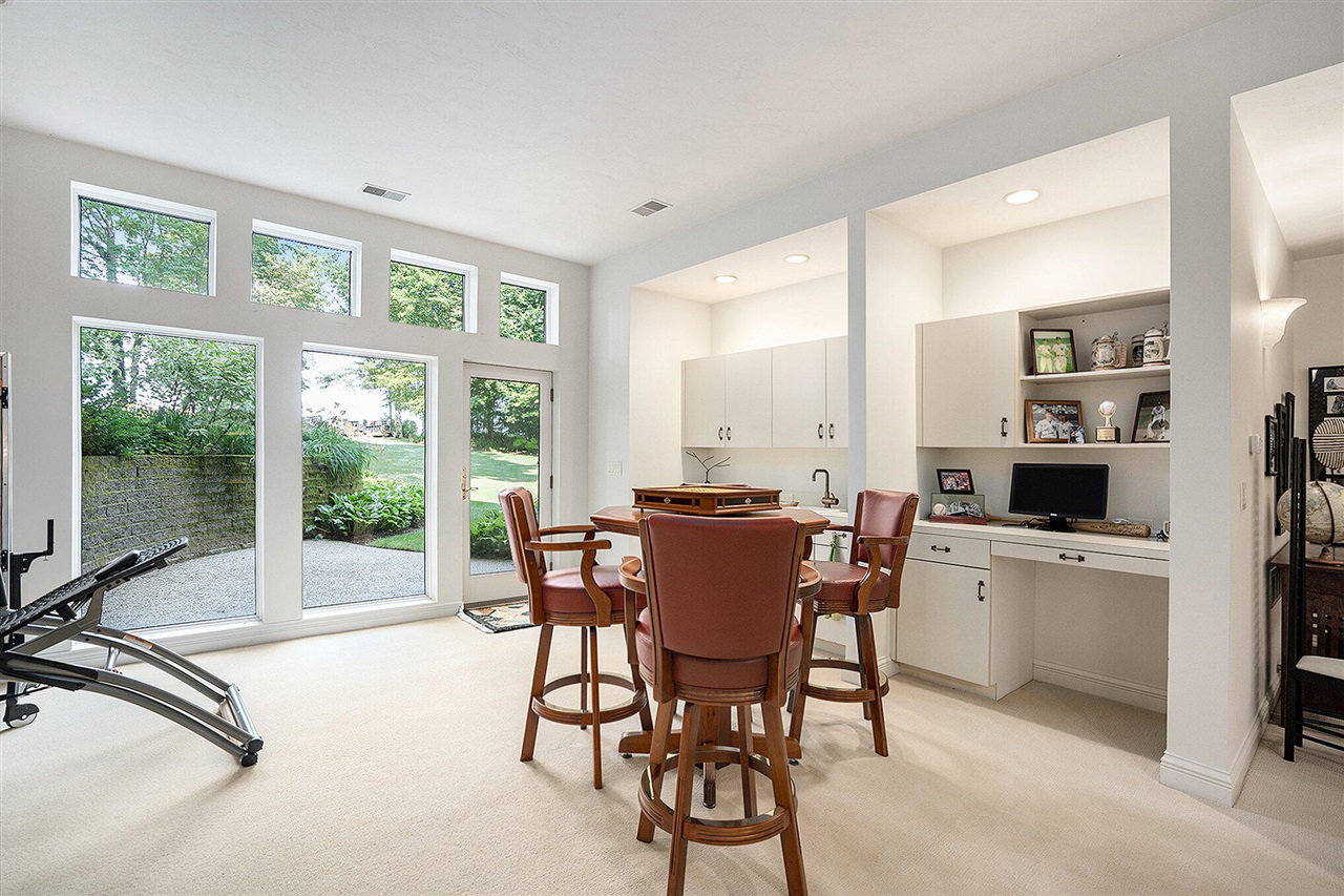 main property photo 65