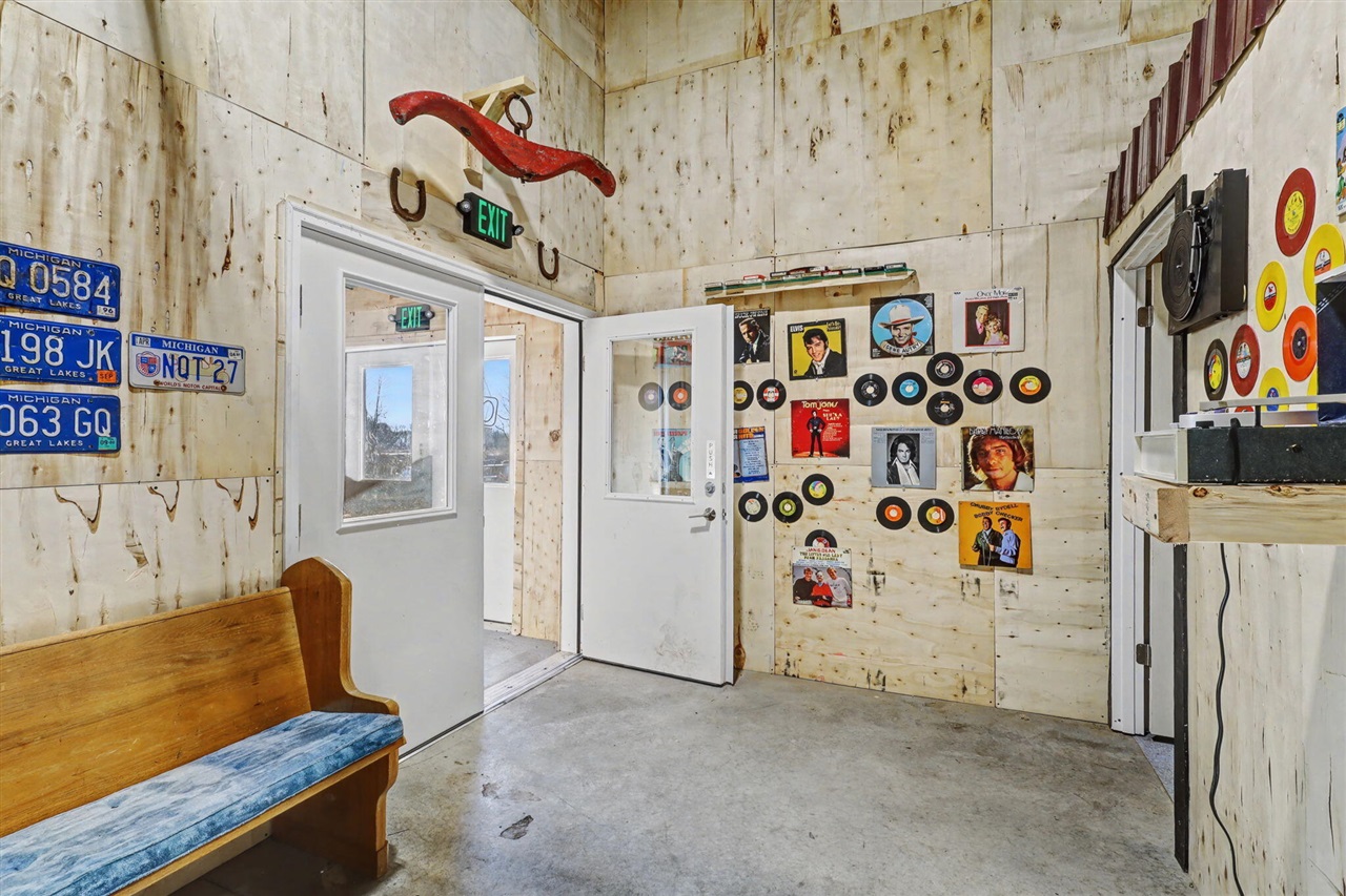 main property photo 70