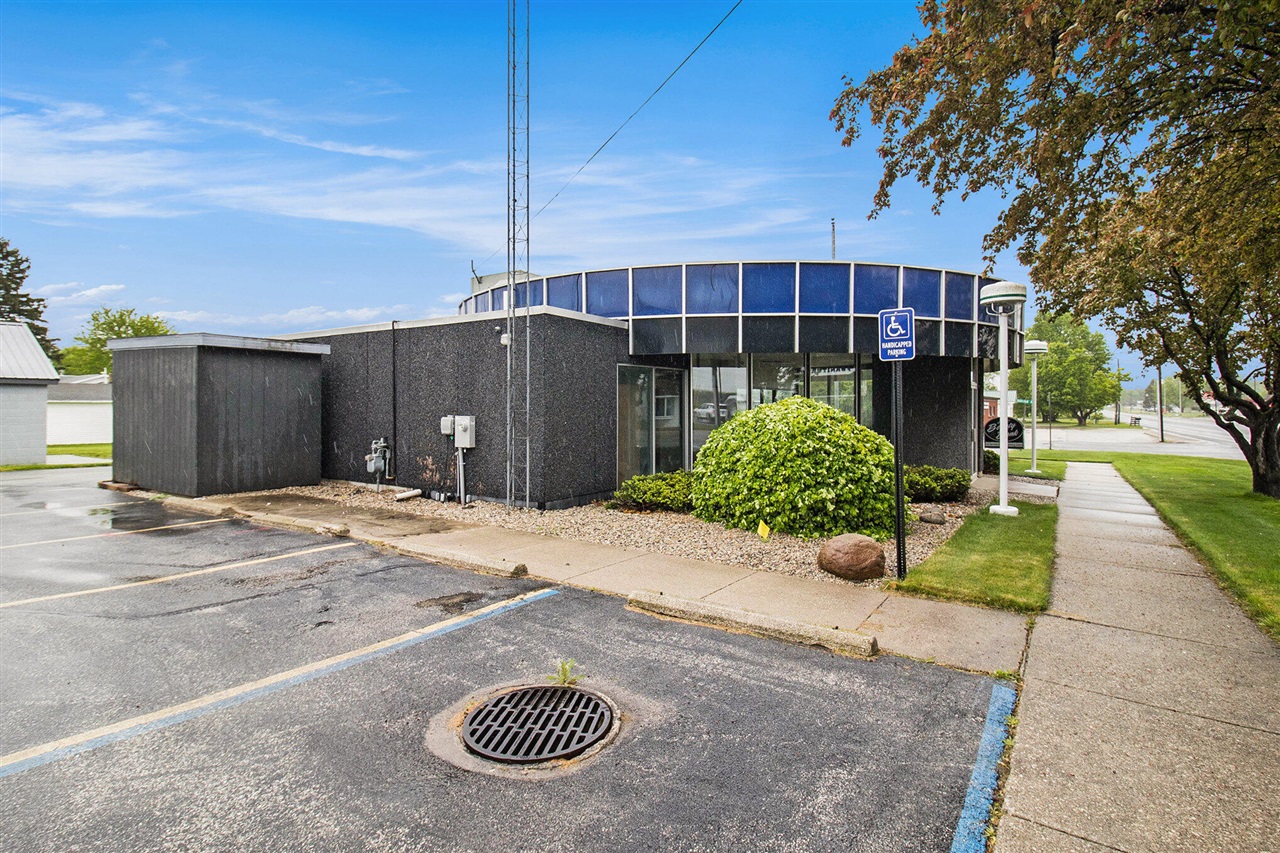 main property photo 25