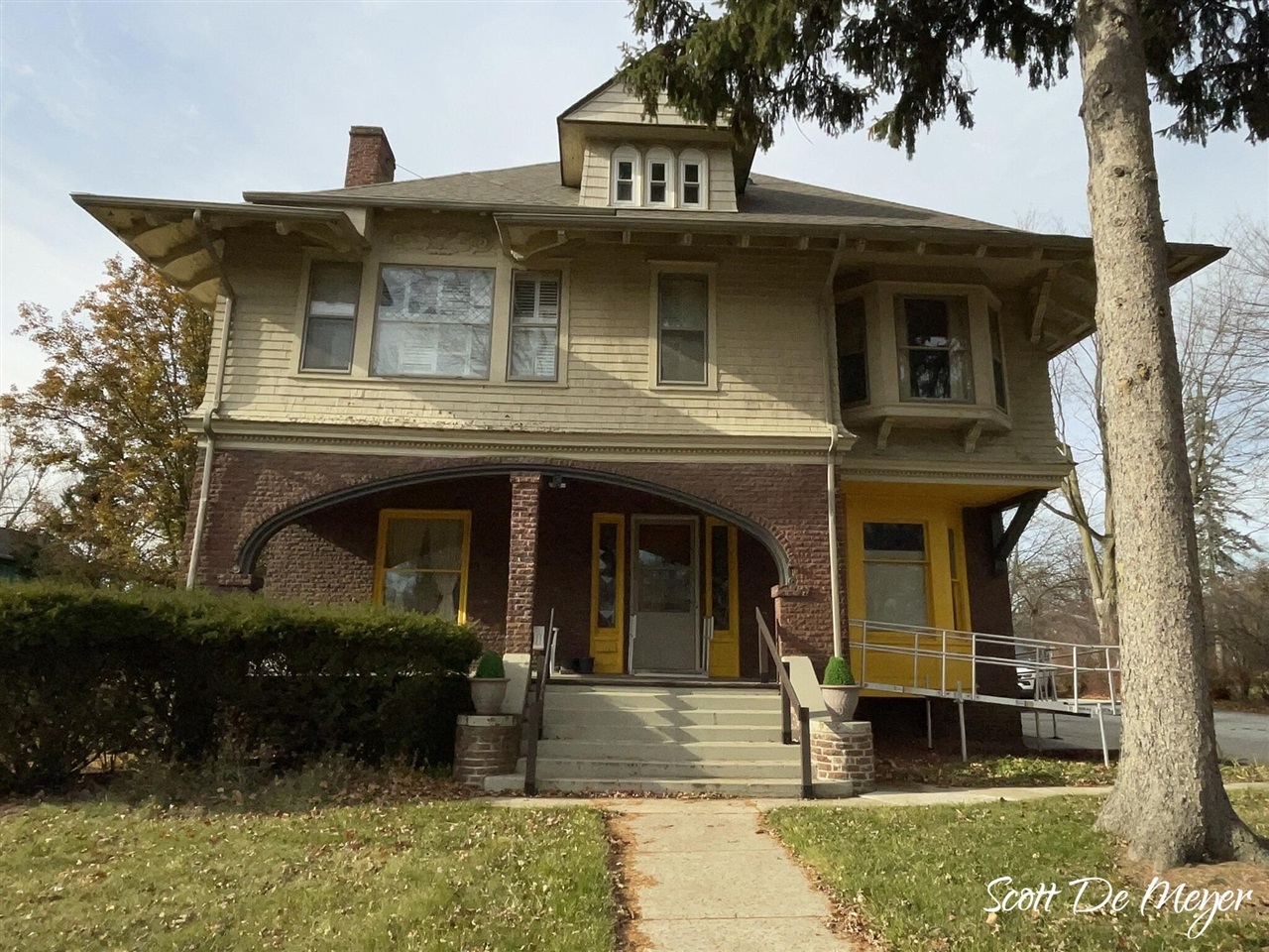 main property photo 1