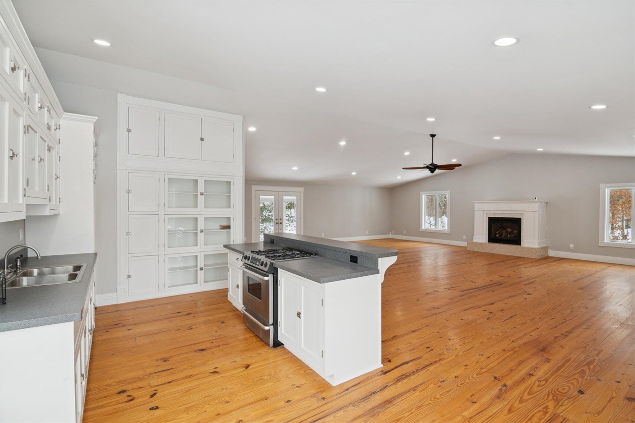main property photo 59