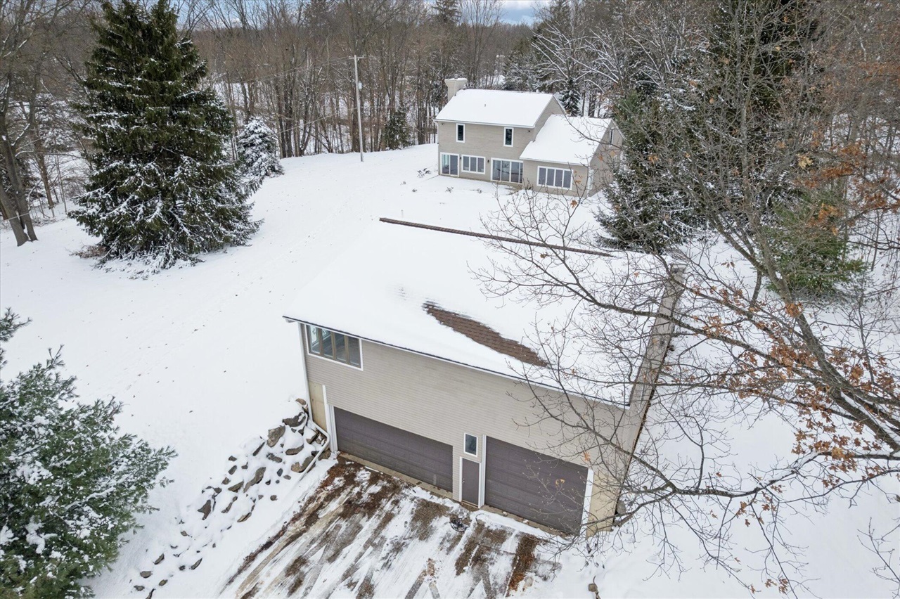 main property photo 75