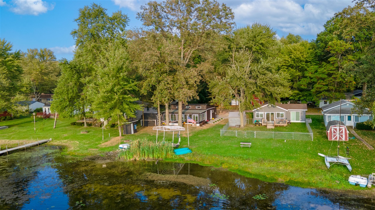main property photo 32
