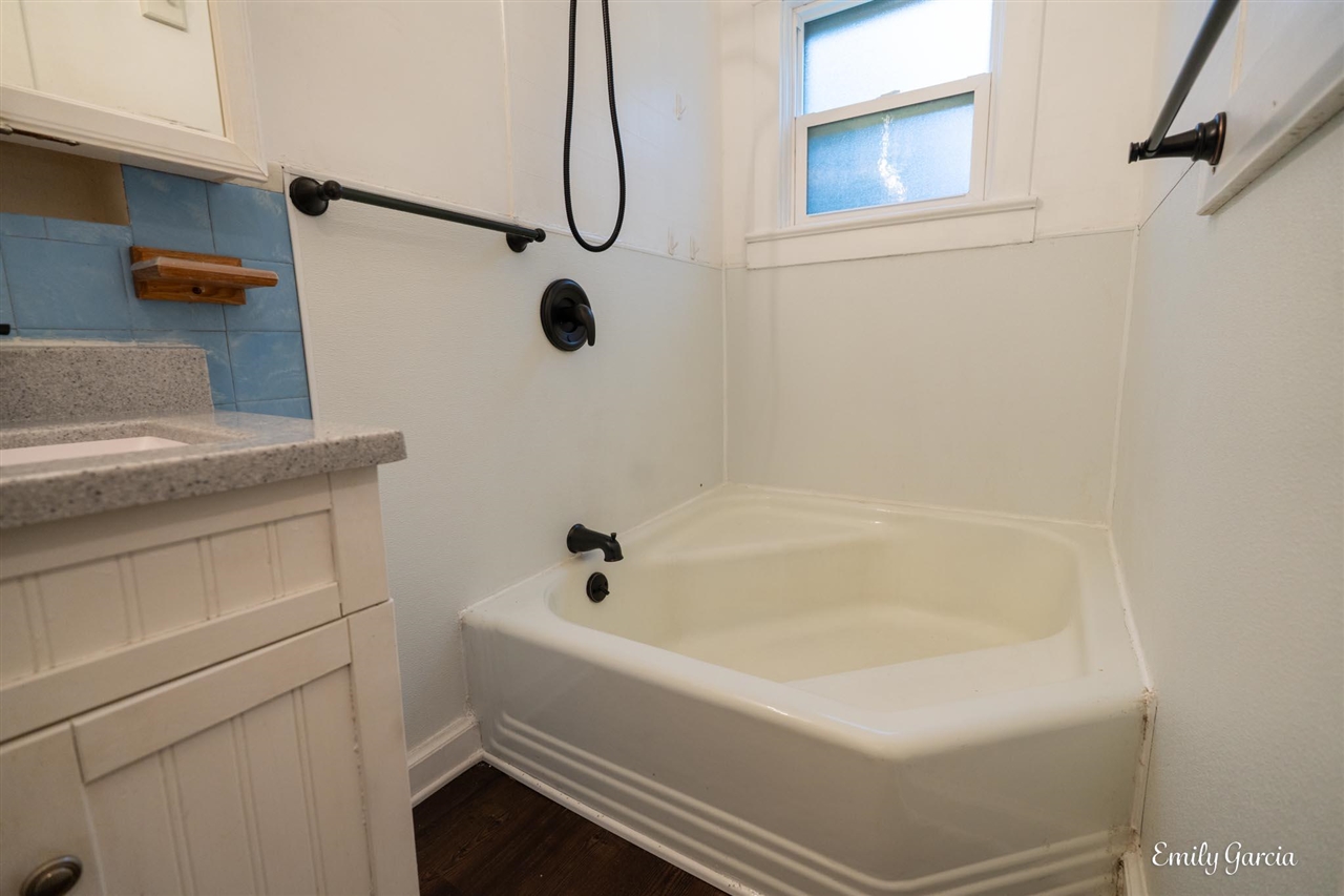 property viewer photo 19