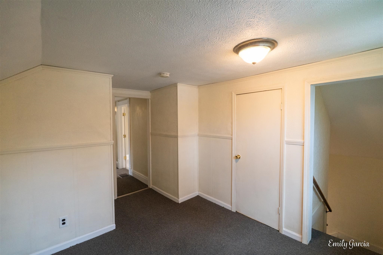 property viewer photo 25