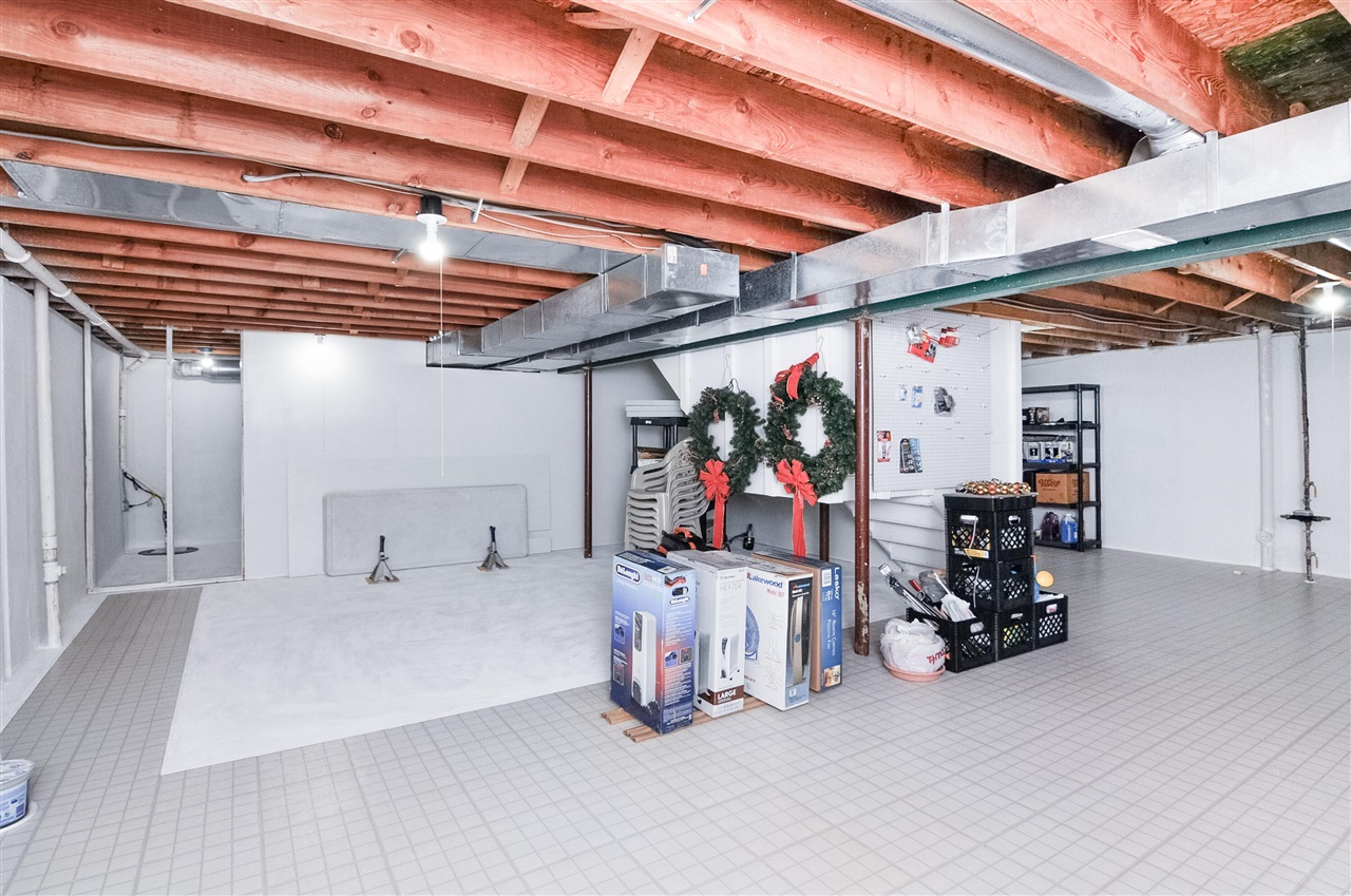 main property photo 78