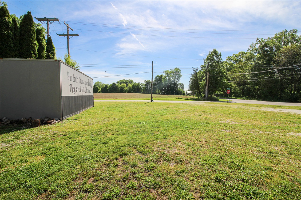 main property photo 74