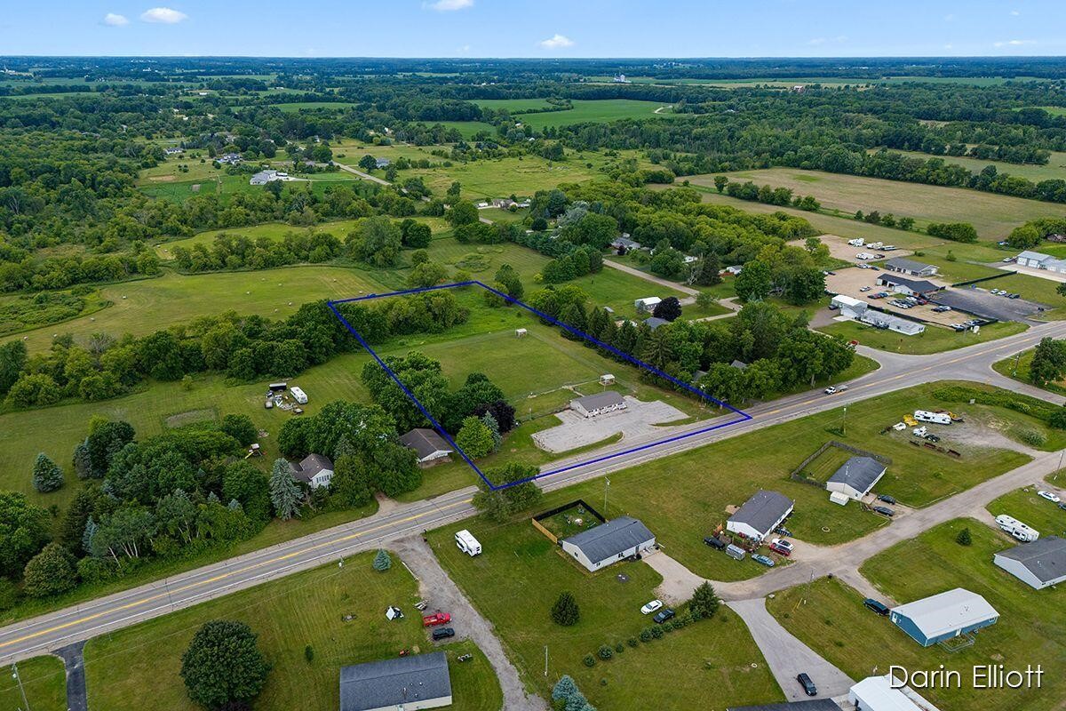 main property photo 35