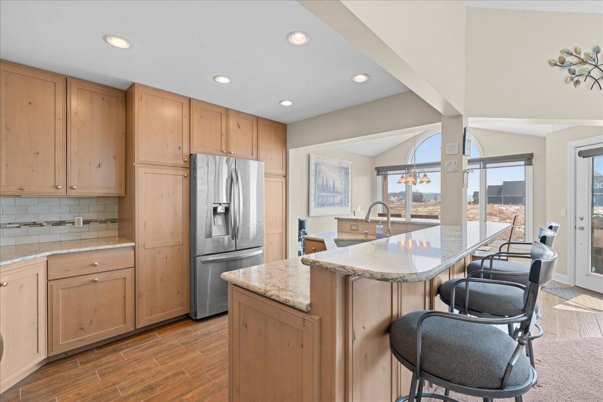 main property photo 45