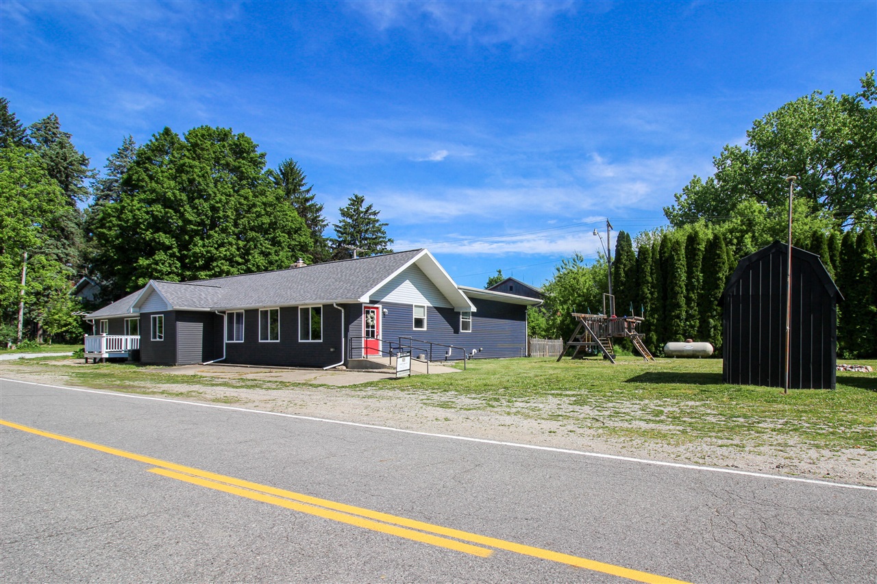 main property photo 78