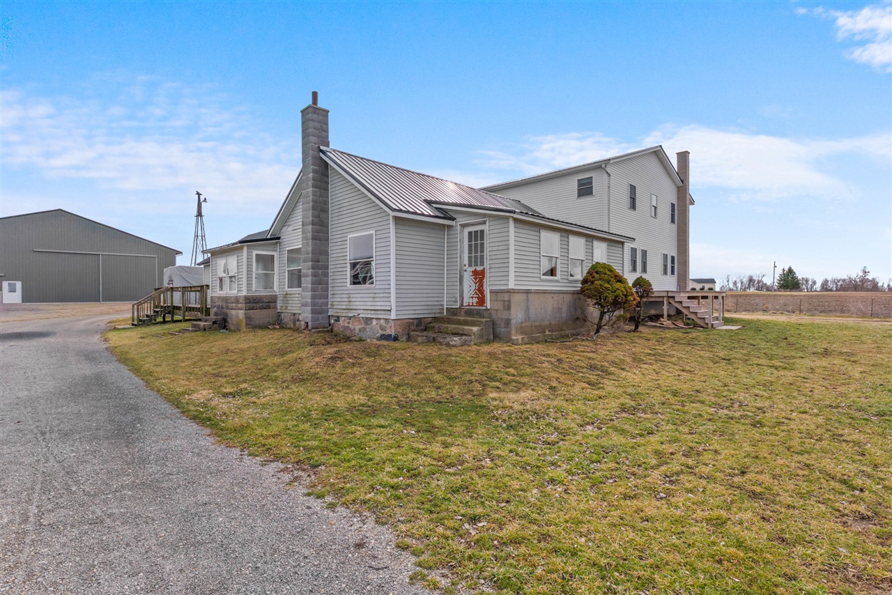 main property photo 9