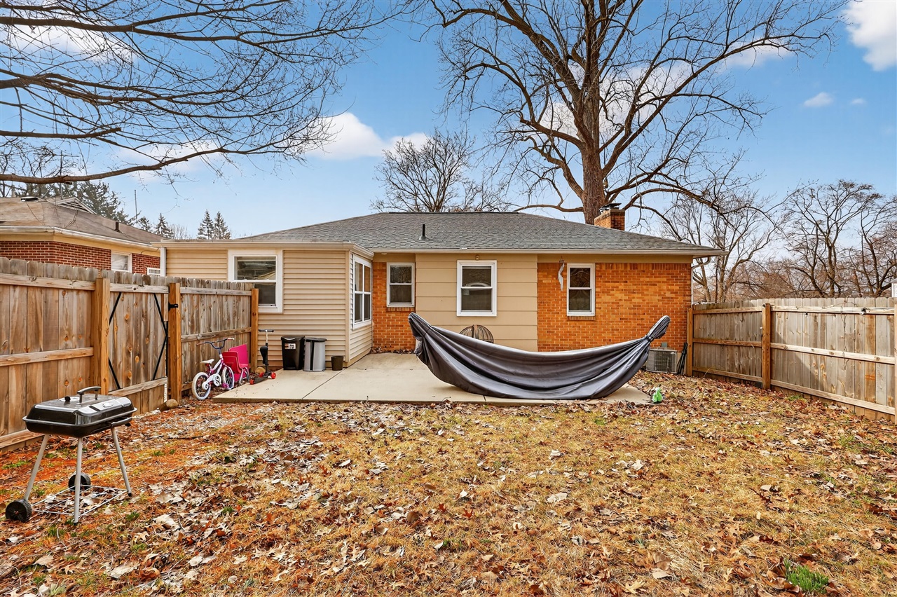 main property photo 19