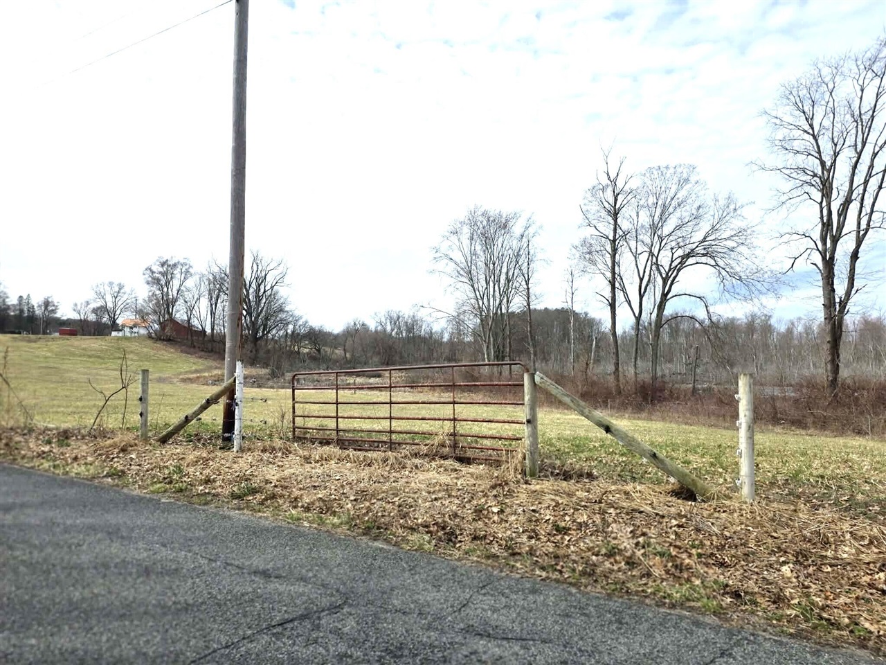 main property photo 30