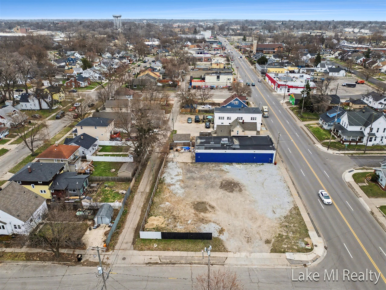 main property photo 38