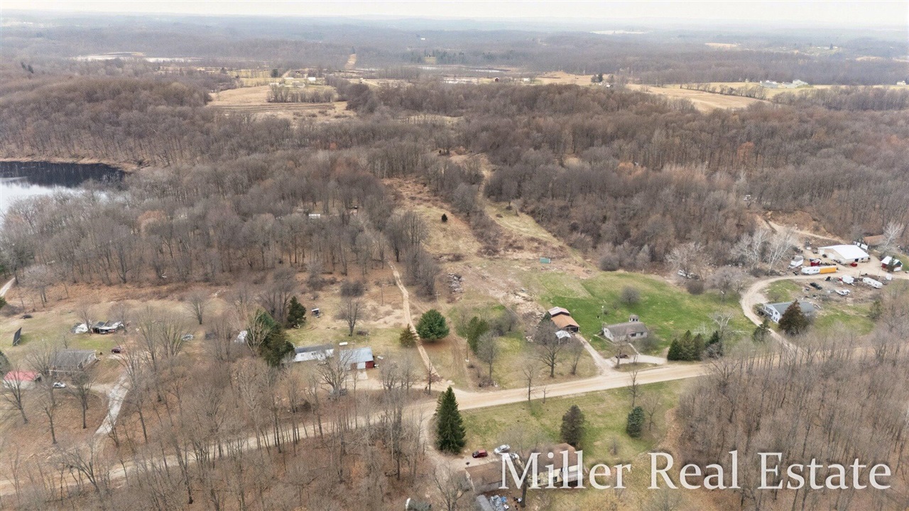 main property photo 35