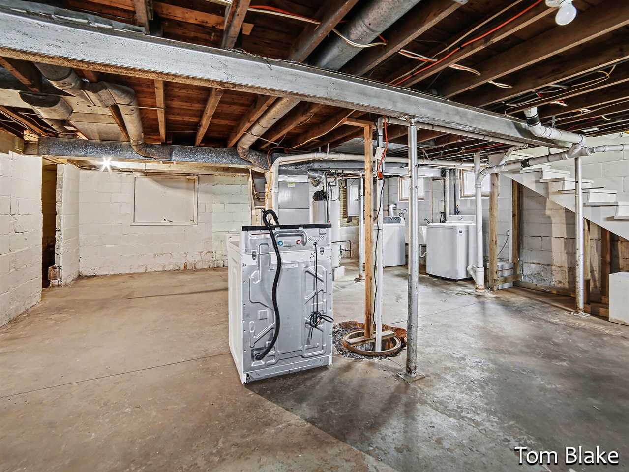 main property photo 22
