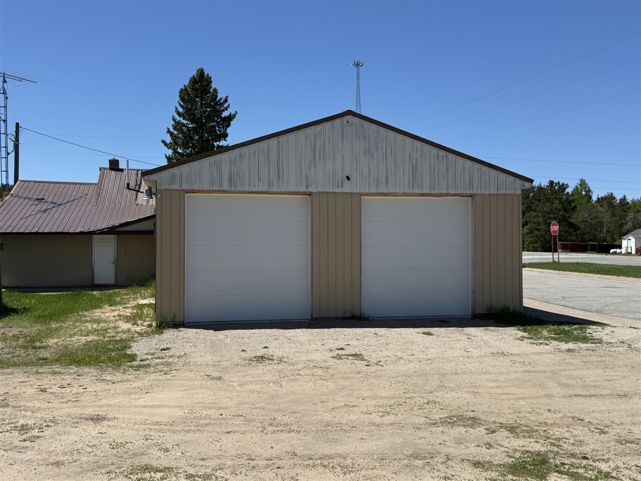 main property photo 3