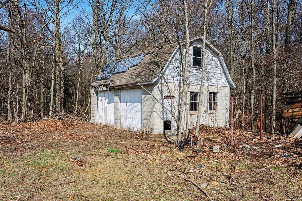 main property photo 13