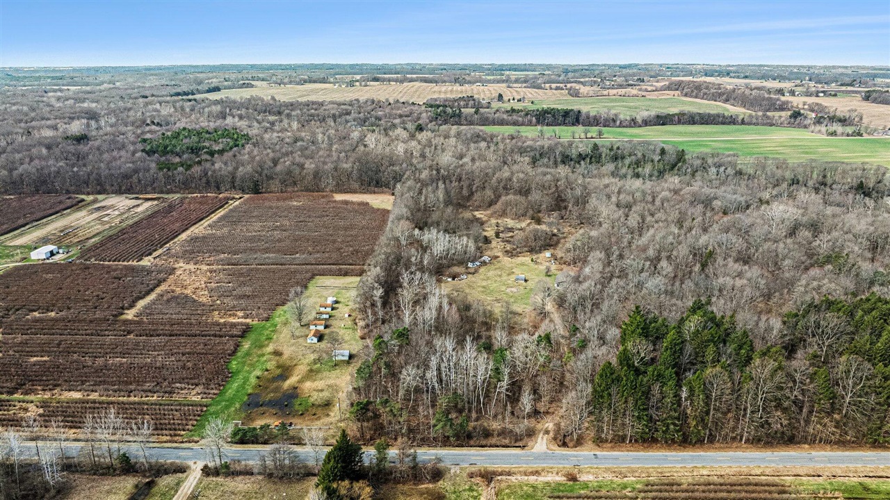 main property photo 17