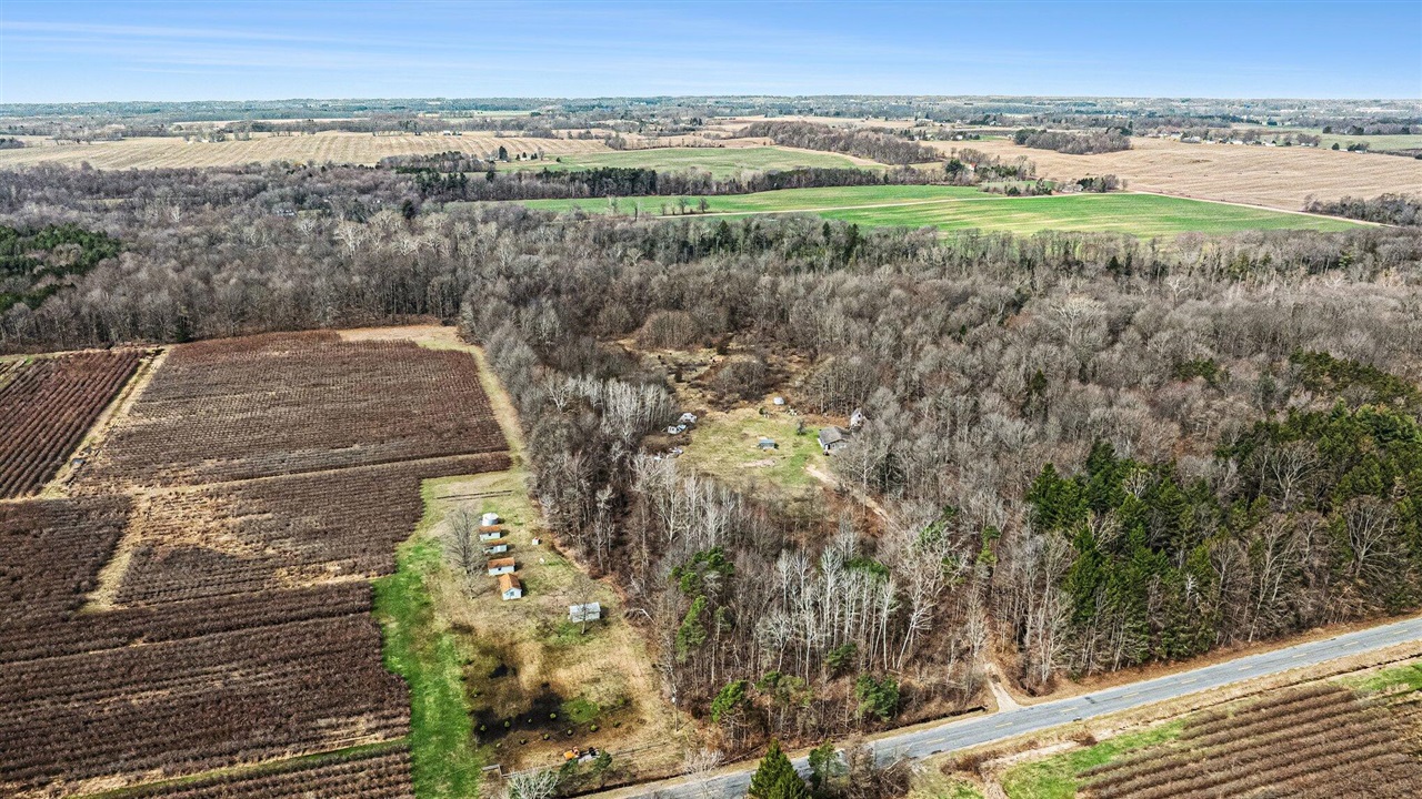 main property photo 24