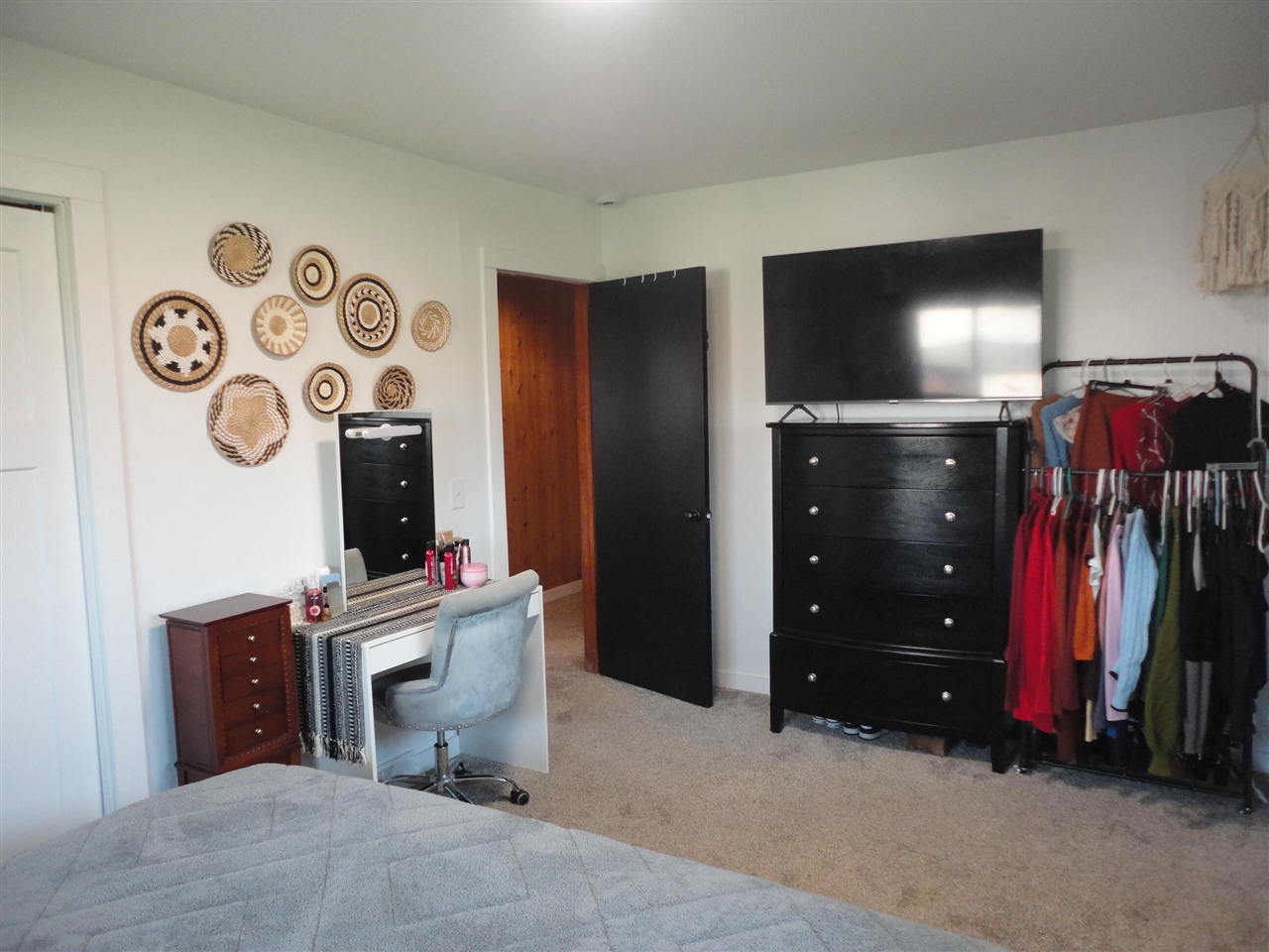 property viewer photo 42