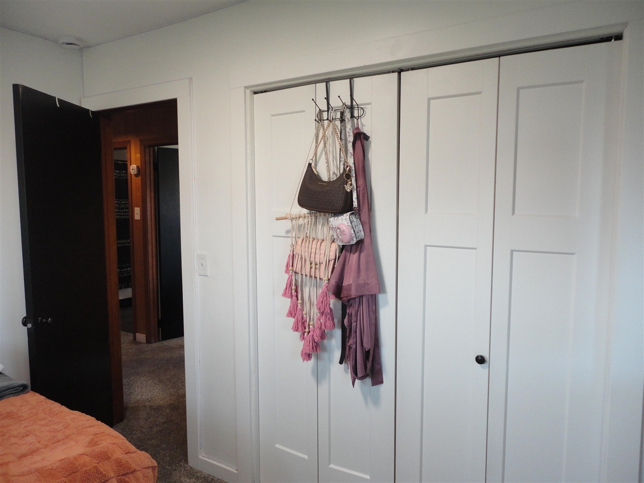 property viewer photo 44