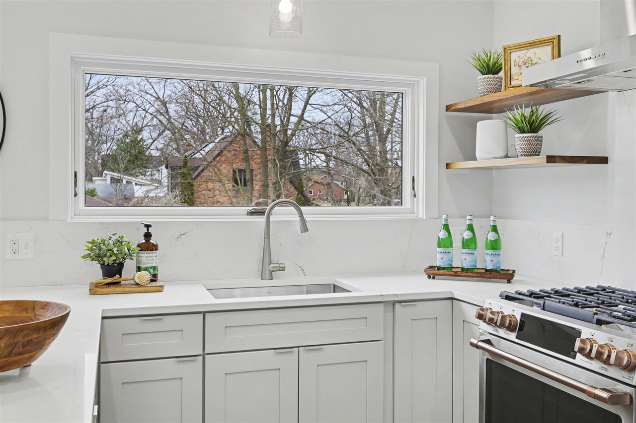 main property photo 66