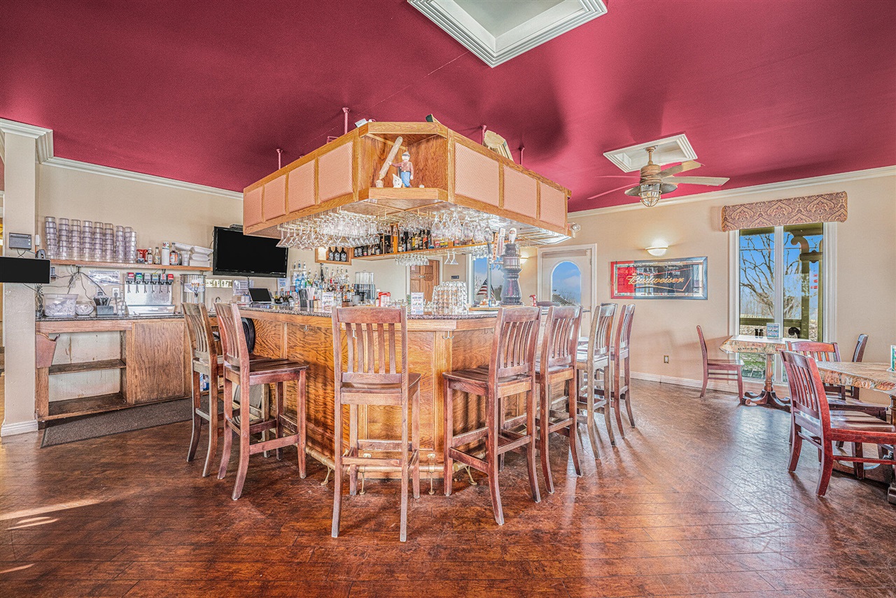 main property photo 11