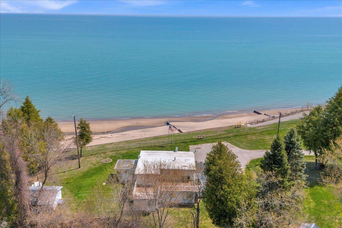 main property photo 47