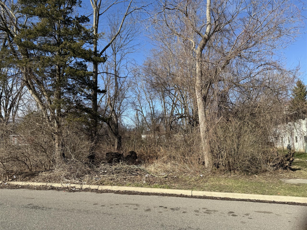 main property photo 0