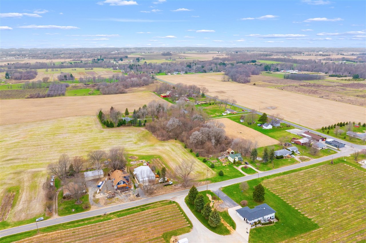 main property photo 7