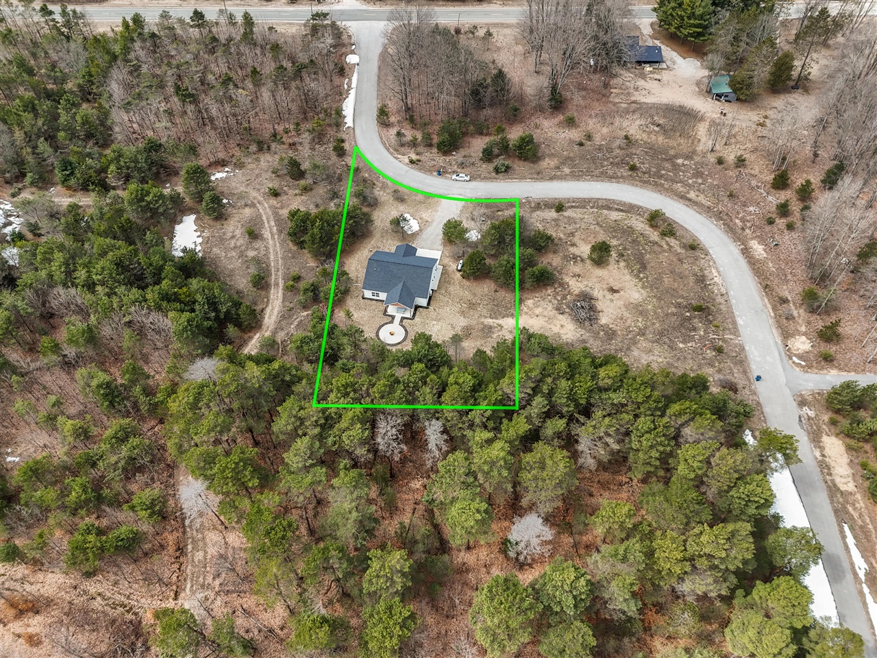 main property photo 27