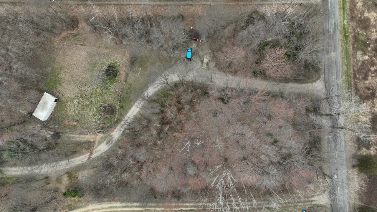 main property photo 40